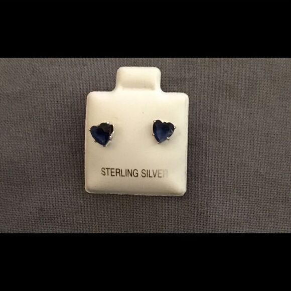 COPY - 1 Ct. Heart Cut Lab Blue Sapphire Stud Ear… - Picture 1 of 1